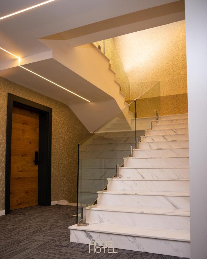 Ador Hotel North Mitrovica Esterno foto