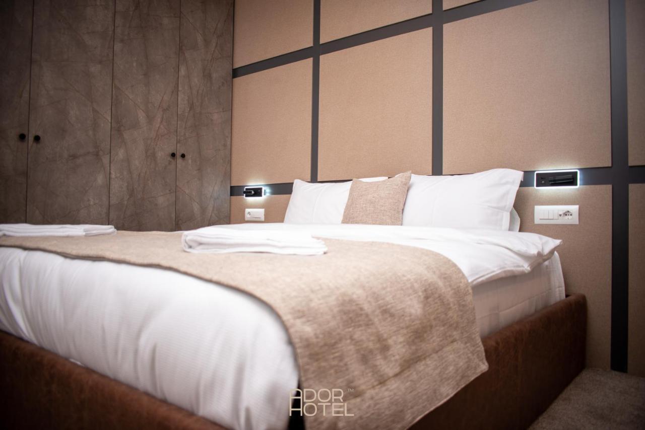 Ador Hotel North Mitrovica Esterno foto